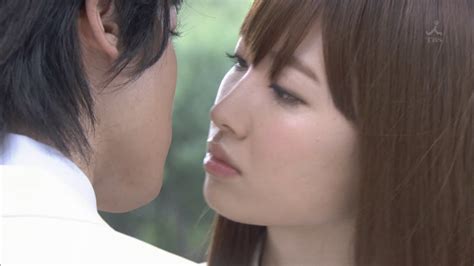 濃厚キス gif|【ディープキスエロGIF】興奮が高まるに決まってる美女達の接。